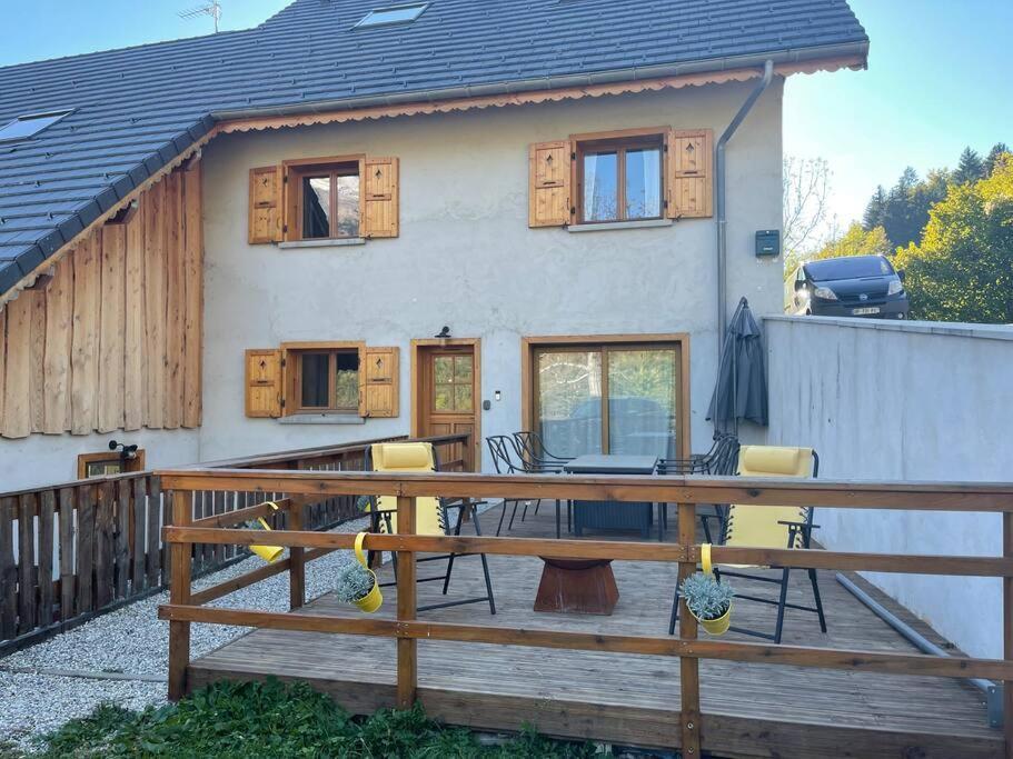 Allemond - Restful 2 Bed Apartment For Ski, Cycle & Family Exterior photo