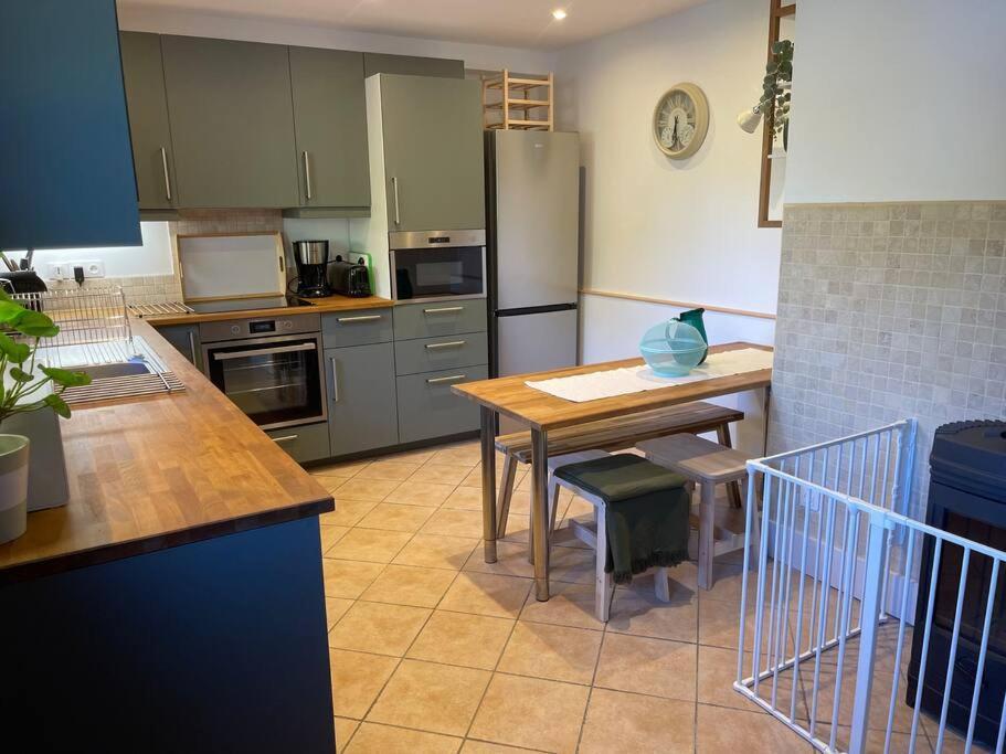 Allemond - Restful 2 Bed Apartment For Ski, Cycle & Family Exterior photo